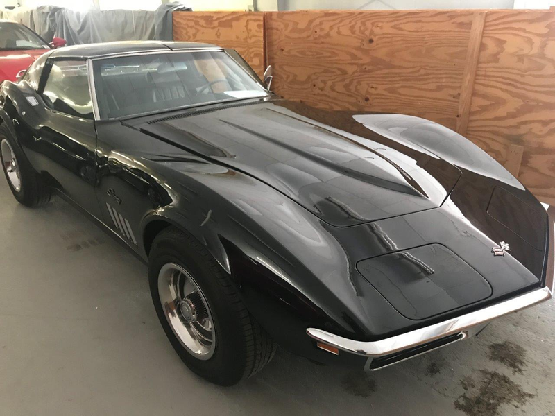 Illustration for article titled Doctors Who Ran Illegal 'Pill Mill' Had A Hell Of A Car Collection And Now It's Up For Auction